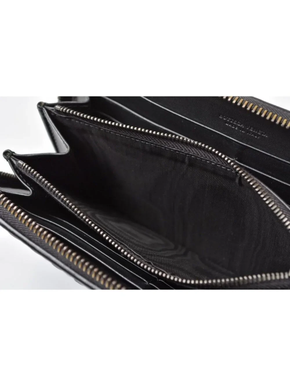 Bottega Veneta Wallet Zip Around Intrecciato Black